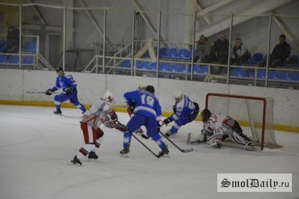 «Кристалл» и «Монолит» сыграли вничью на чемпионате Смоленска по хоккею